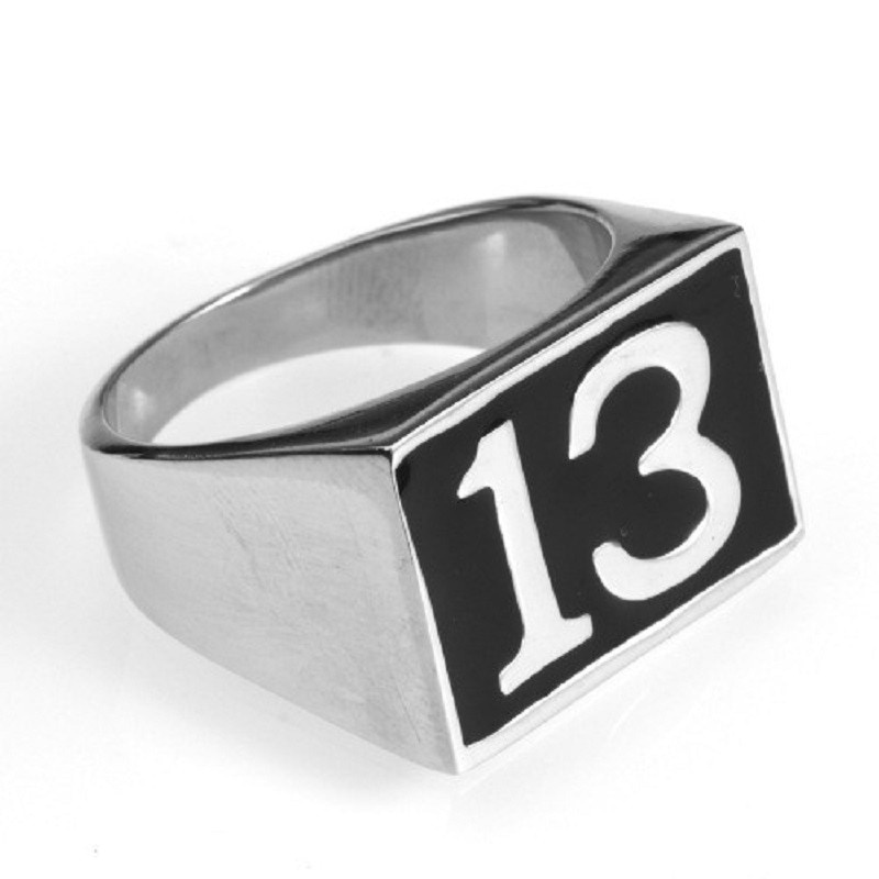 Cincin Biker Desain Lucky 13 Bahan Stainless Steel Warna Silver Ukuran 7-14 Untuk Pria