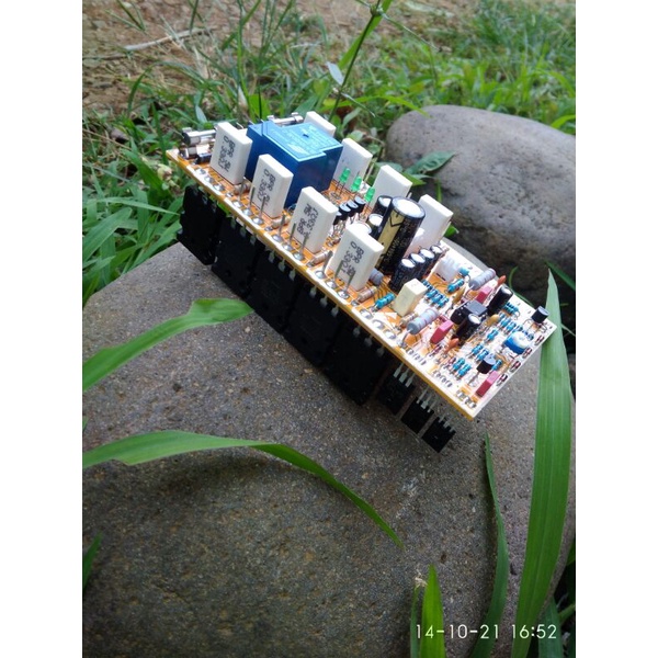 kit amplifier class AB mx500 produk dari bandar power sudah ada final nya tinggal pasang pendingin a