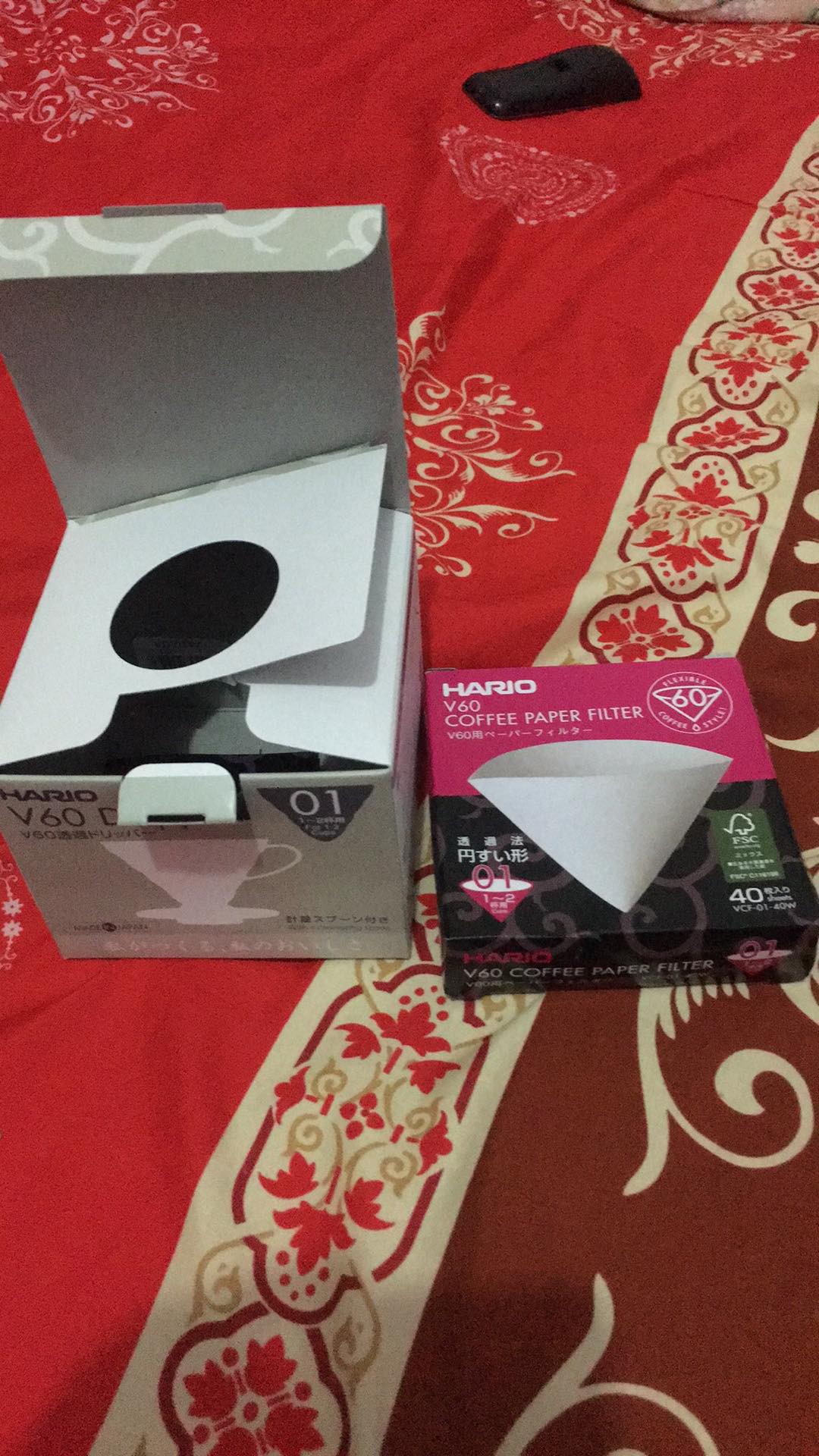 Hario Set V60 Coffee Dripper 01 White & Paper 01 White Isi 40