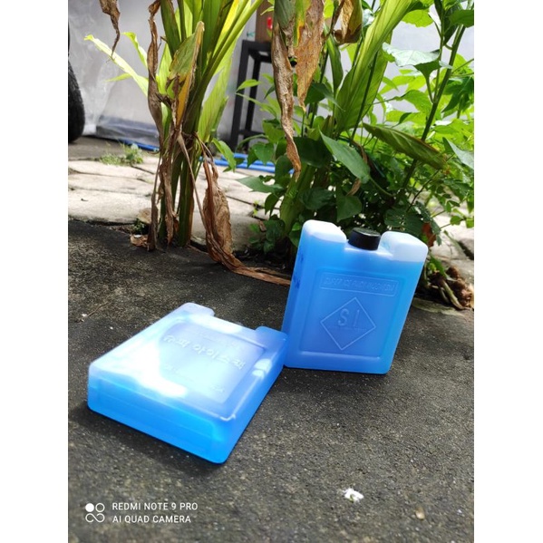 ice gel ice pack mini blue ice gel es gel bisa bekali kali pakai @350gram ukuran 9×11×3cm  (PREMIUM)