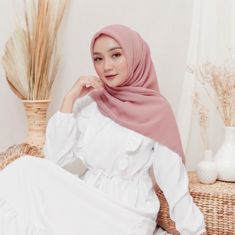 hijab segiempat by hawar collection