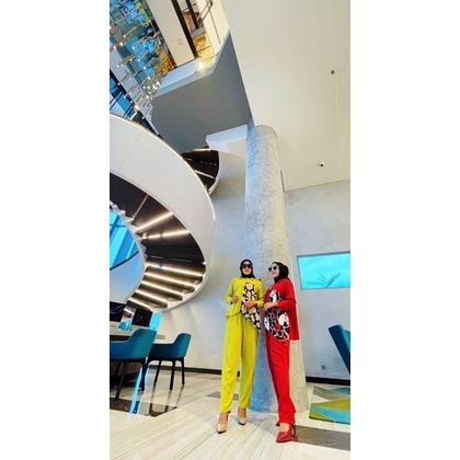 DAIVHA SET BY DST COLLECTION