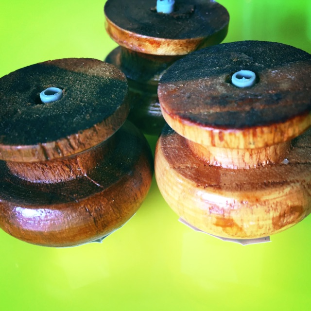 TARIKAN LACI BULAT KAYU