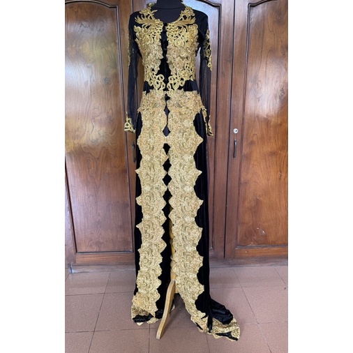 KEBAYA PENGANTIN BLUDRU