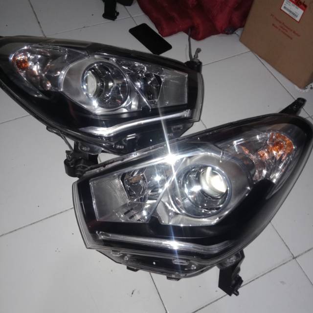 Headlamp sirion 2017 feaclift
