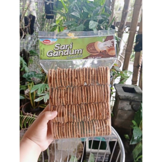 

MURAH ROMA SARI GANDUM - 500GR - SNACK REPACK/KILOAN/ BUKET SNACK / BUCKET CAMILAN ORIGINAL