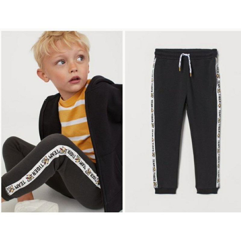 HM Jogger Team Tiger
Celana jogger anak, celana jogger hitam