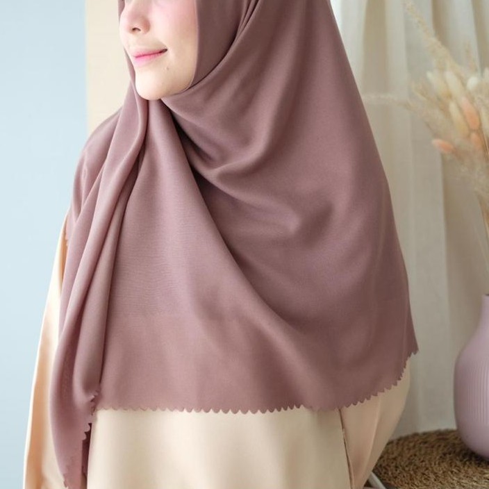 Jilbab bella square lasercut bahan pollycotton PART 2 Jilbab bella square lasercut bahan pollycotton PART 2