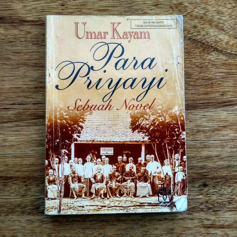 Sepaket Sastra; Umar Kayam - Para Priyayi dan Sugih Tanpa Banda