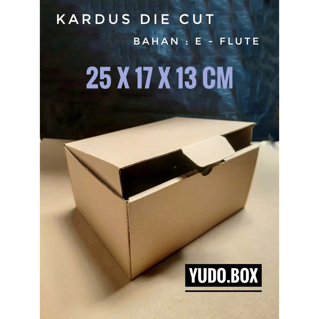 

Kardus karton uk. 25 x 17 x 13 cm...die cut box kotak Souvenir -dll