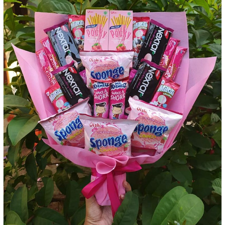 

(S) Buket PINK CANTIK POCKY SPONGE/paket/bingkisan Snack Ulang Tahun/Ultah/ Wisuda/Kado/Hadiah Pacar/sahabat/Sidang skripsi/seminar/santunan anak yatim