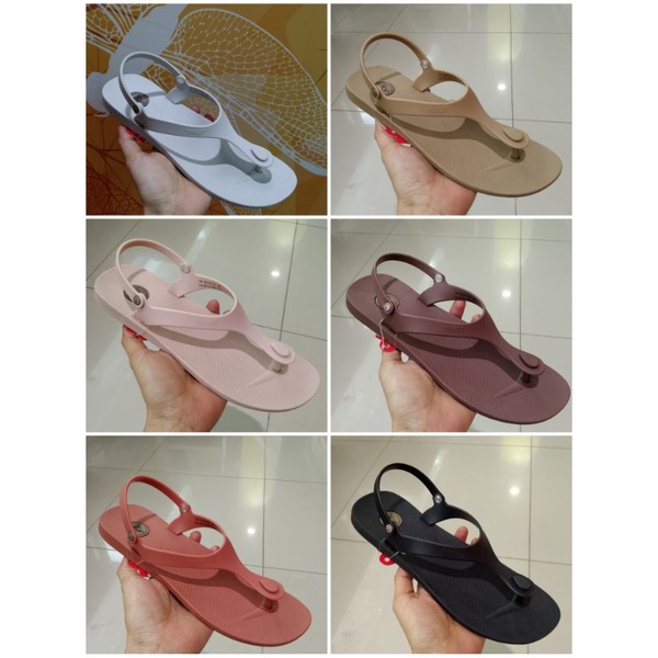 Sepatu sandal karet wanita original brand TRISET