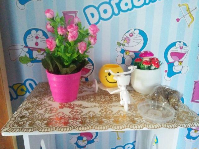 Naindo Vas Karakter Emoticon Decorasi Hias Vas Bunga Vas Lucu Tinggi 6,5cm