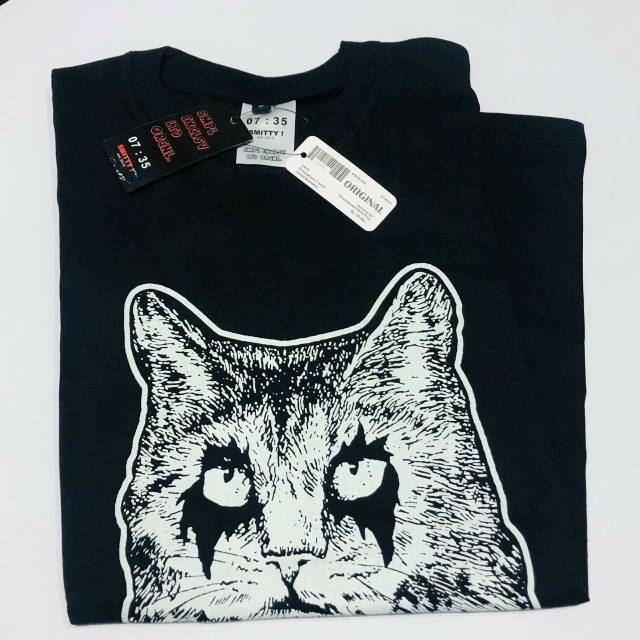 KAOS DISTRO SMITTY 07:35 GLOW IN THE DARK MENYALA DALAM GELAP GITD ORIGINAL KAOS POLOS HITAM