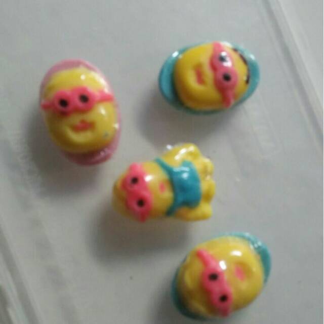 

Cokelat Karakter Minion