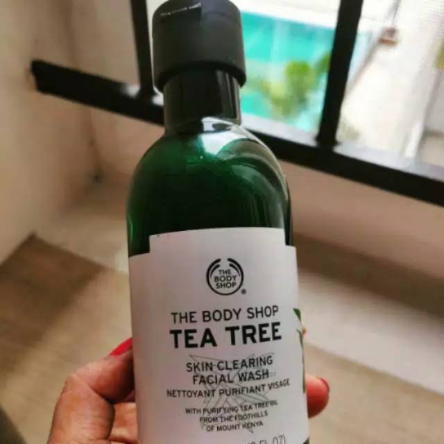 Facial wash tea tree the body shop
