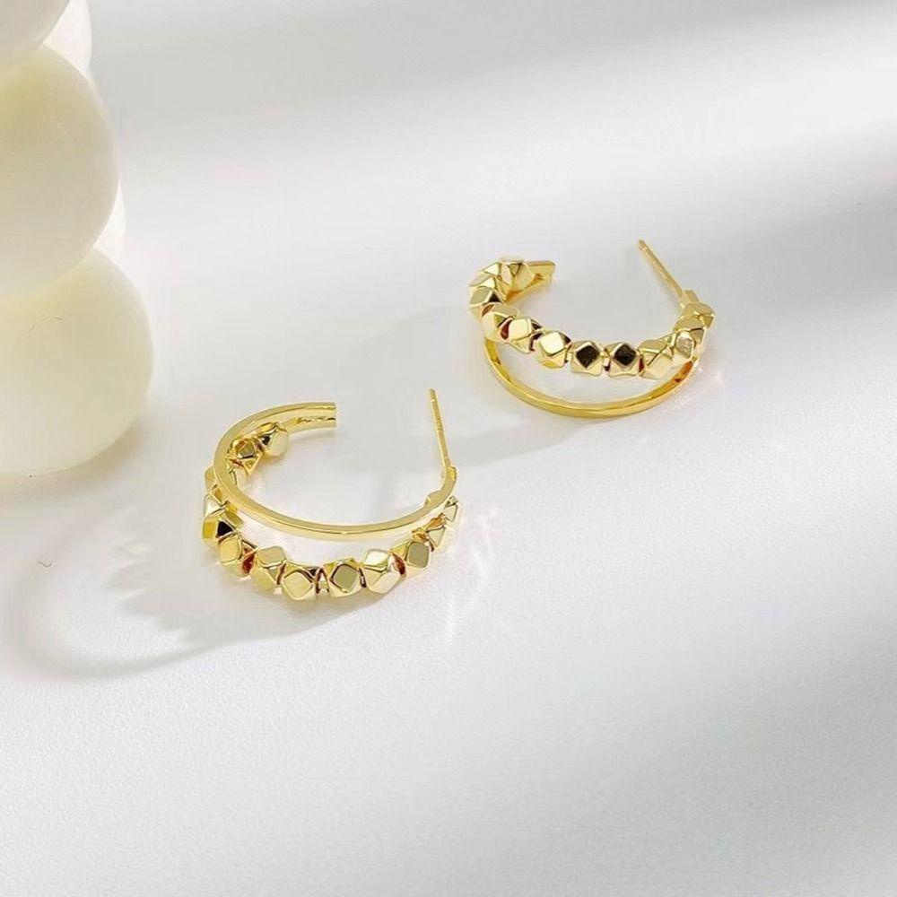 Mxbeauty Wanita Menjuntai Anting Elegan Gaya Vintage Mempelai Wanita Perhiasan Hadiah Anting Liontin Bentuk C Kubus Anting Hoop Alloy Fashion Hoop Earrings