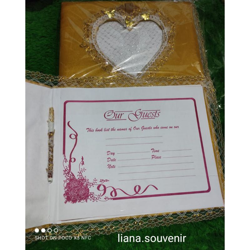 

Souvenir Pernikahan Buku Tamu Renda love warna emas (isi 2 buku 1 spidol)