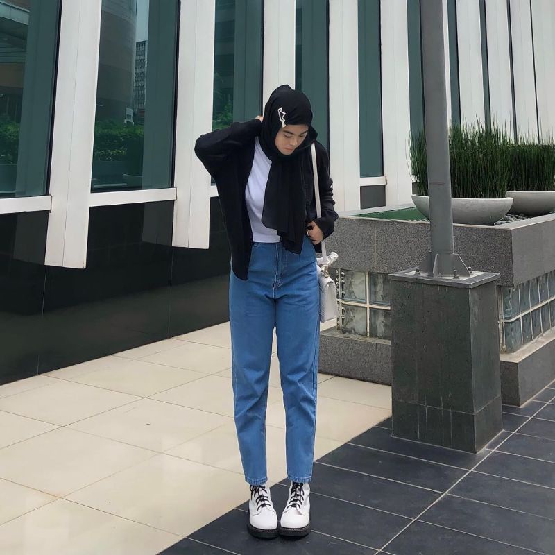 CELANA BOYFRIEND JEANS WANITA POLOS