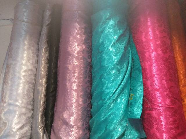 kain Satin jaquard / jaquard silk / jaguar raflesia