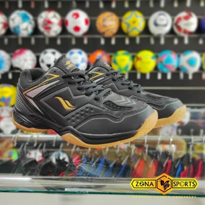 PROMO SEPATU BADMINTON DESLE GRAND SLAM HITAM EMAS AU DFG4546D6H