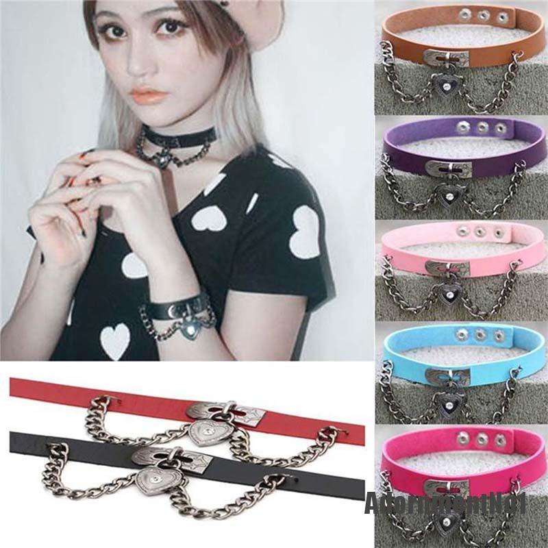 (Adornmentno1) Kalung Choker Bahan Kulit Aksen Rivet + Hati Gaya Punk / Gothic Untuk Wanita