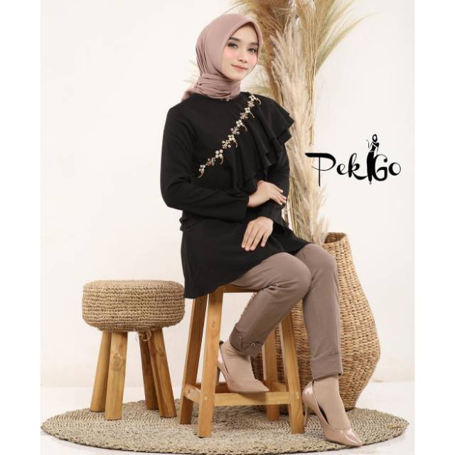 Dirham Blouse Black L by PekGo Apparel