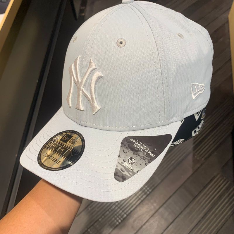 Topi New Era NY Yankees Cap - White soft blue