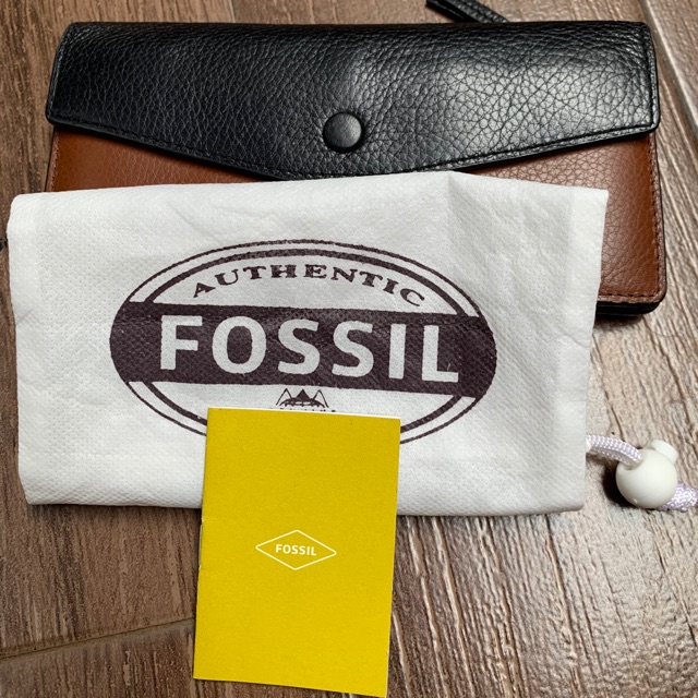 Preloved Dompet Panjang Fossil Dompet Fossil Auth Dompet Coklat