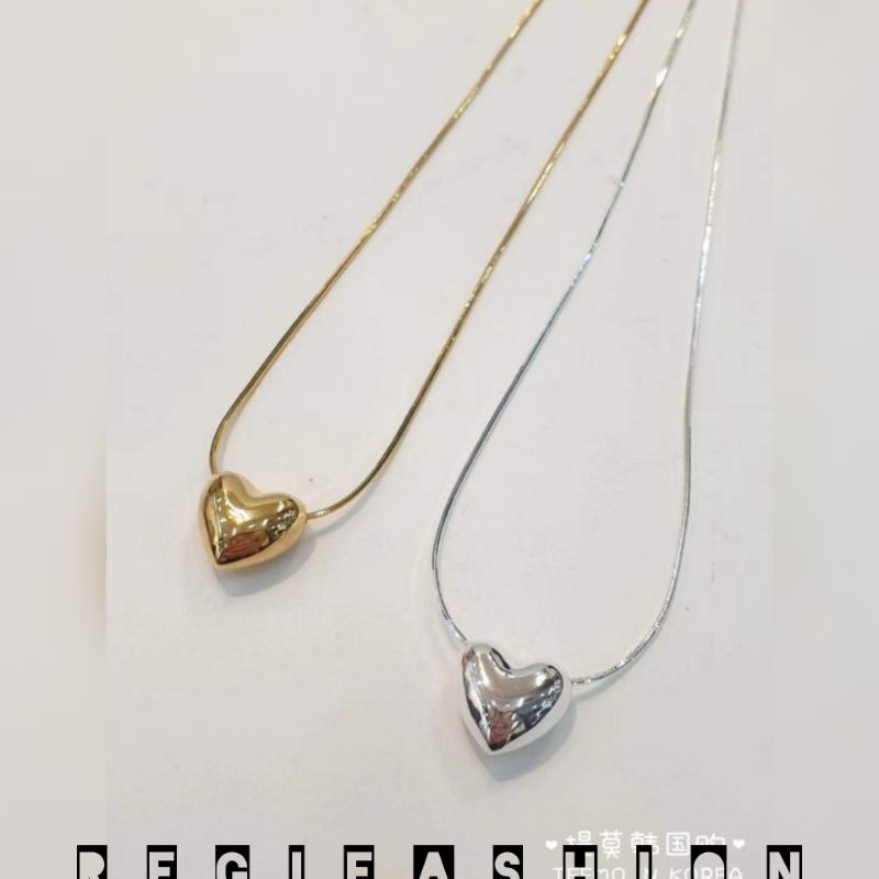 KALUNG TITANIUM LIONTIN LOVE FASHION WANITA KOREA TERLARIS ANTI KARAT TIDAK LUNTUR