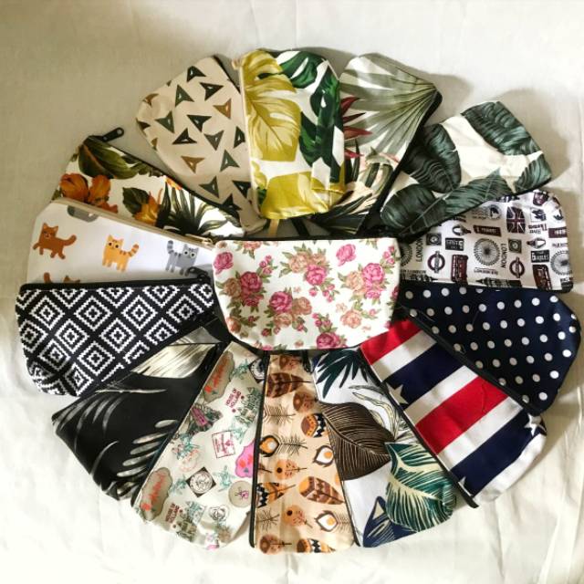 Pouch kosmetik kanvas motif / Souvenir Nikahan