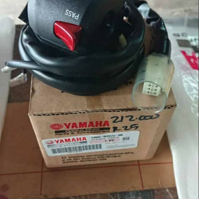 Holder Saklar kiri R25 original ygp