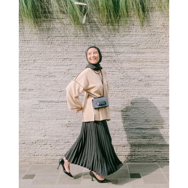 FLORA IISABEL ROK PLISKET Trend fashion pakaian hijabers terbaru ootd hijab muslim baju bawahan wani