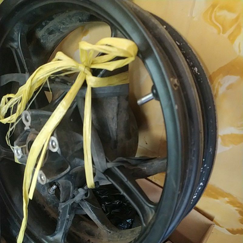 velg untuk motor matic beat  depan dan belakang