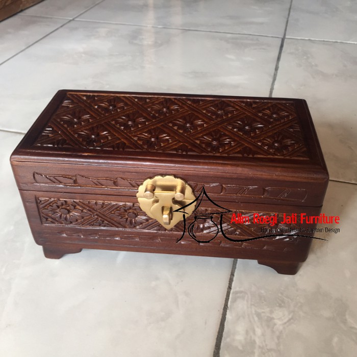 Kotak Perhiasan Kayu Jati