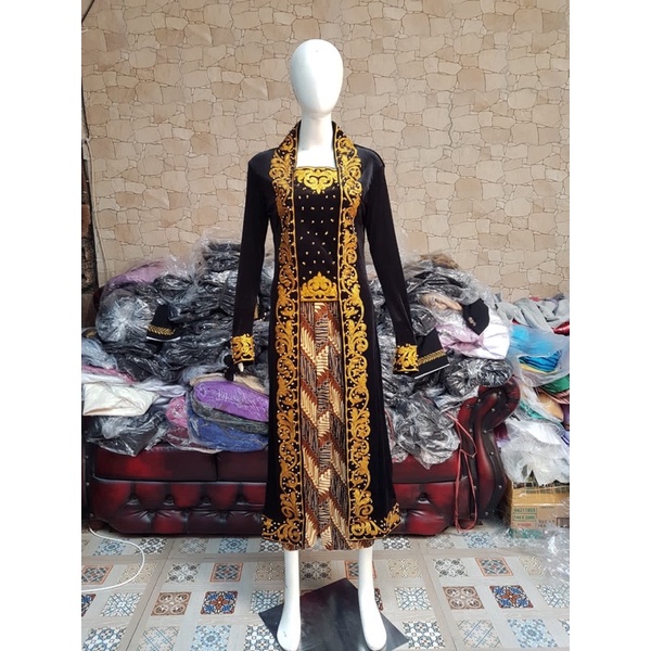 kebaya bludru semata kaki/kebaya kutubaru