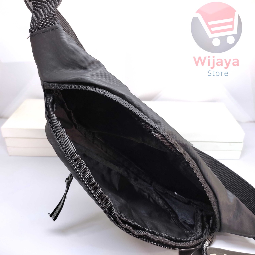 Tas Selempang Pria yang Trendi dan Fungsional Waistbag Waterproof Anti Air