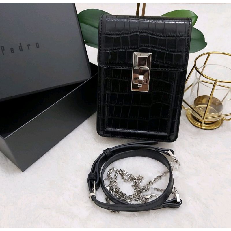 Tas handphone Pedro