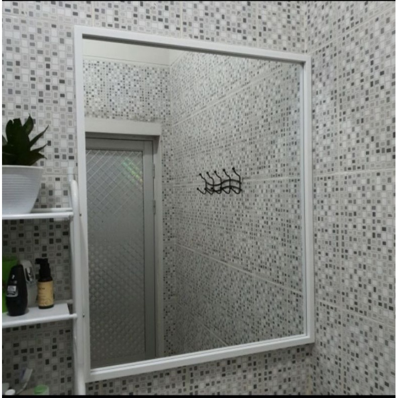 Cermin dinding uk.80x60cm