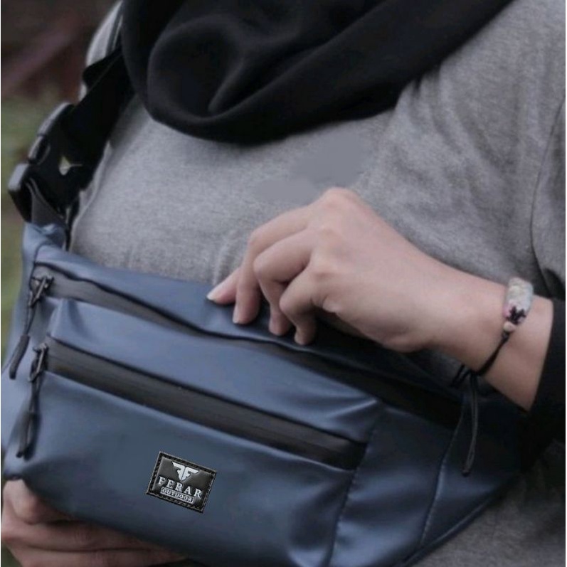 Tas weistbag/Tas selempang waterproof pria wanita Anti air Ferar Gangster