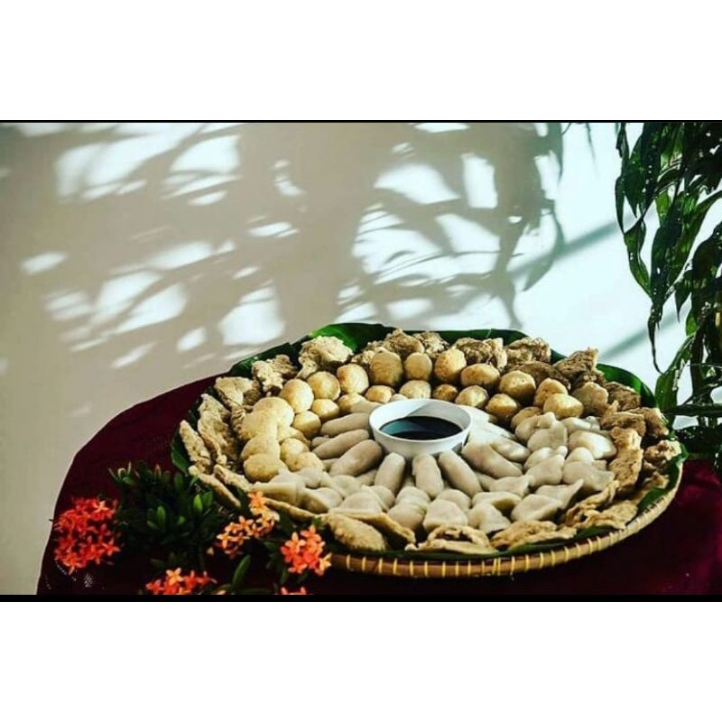 

Pempek Belida Paket Keluarga (Isi 72 Pcs)