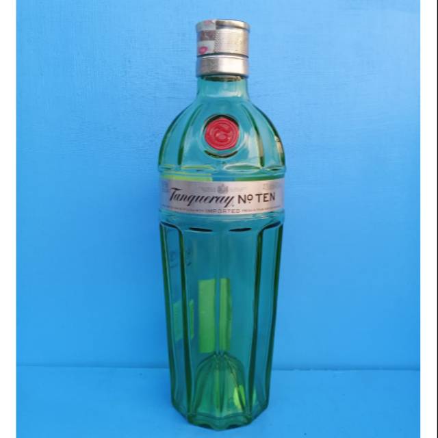 Botol bekas miras import tanqueray ten