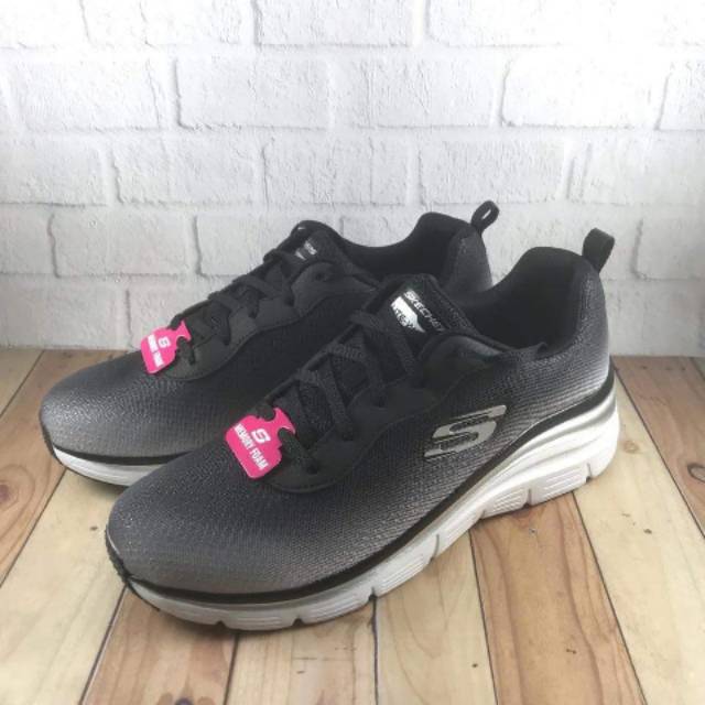skechers 12717