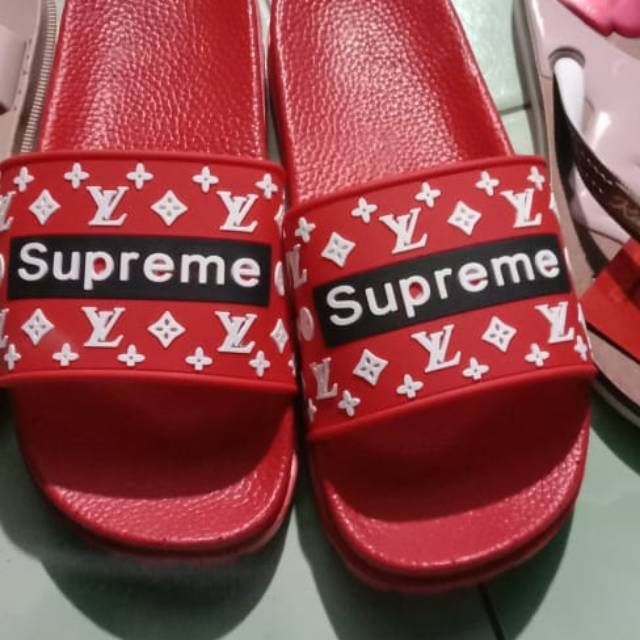Sandal Supreme