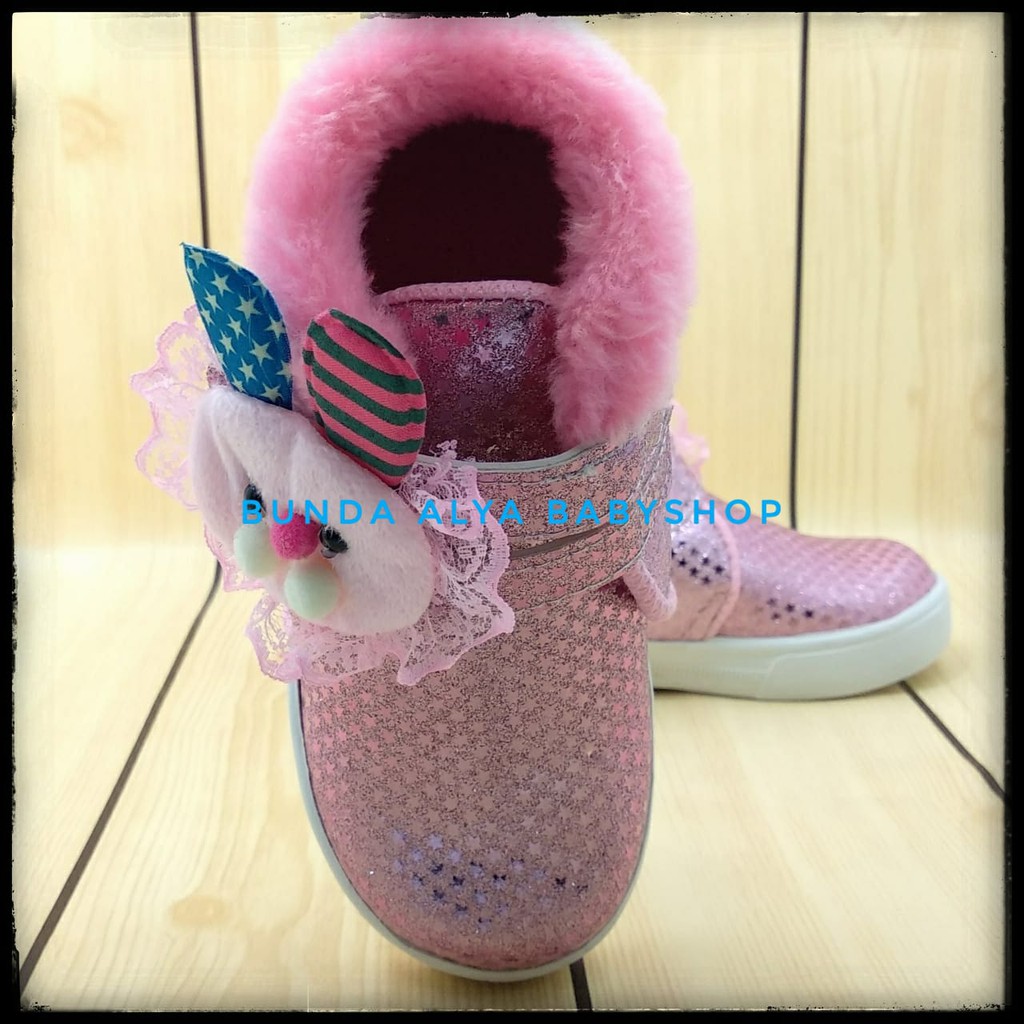 Sepatu Boots Anak Perempuan Usia  3 4 Tahun Size 28 - 30 PINK - Sepatu Anak Cewek Boots Kelinci Alas Karet Anti Licin