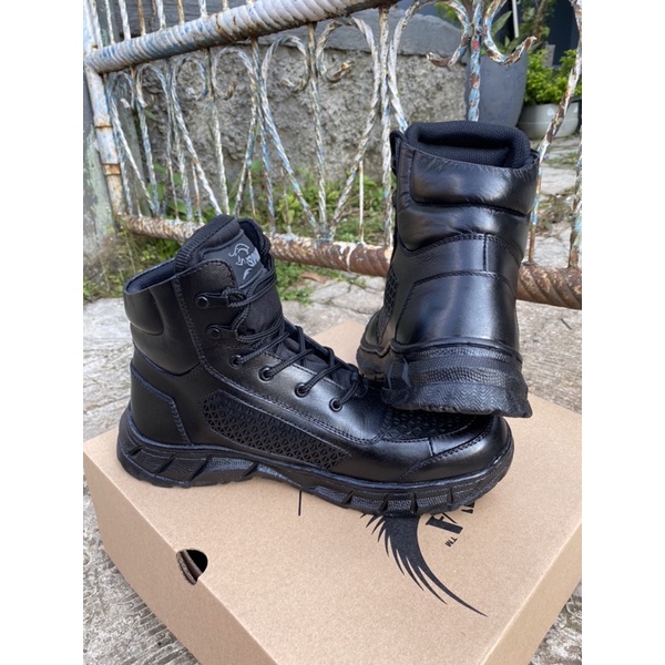 SEPATU PDH TOURING /CASUAL MODEL TAWON KULIT SAPI ASLI MERK SPARTA