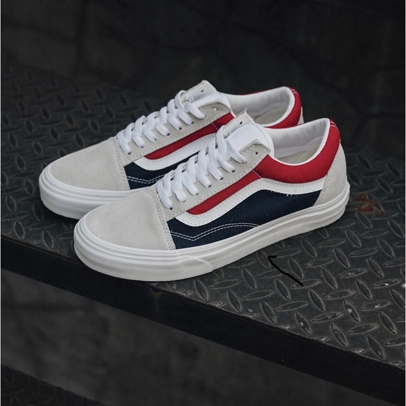 (SALE) V4NS OLDSKOOL RETRO BLOCK WHITE RED BLUE