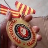 

Logam 0.6mm diwarna gold variasi cet plus resin bening