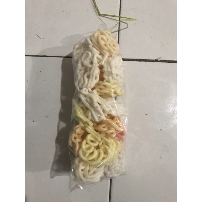 

Krupuk Ayu 20000 isi 5 Plastik Besar