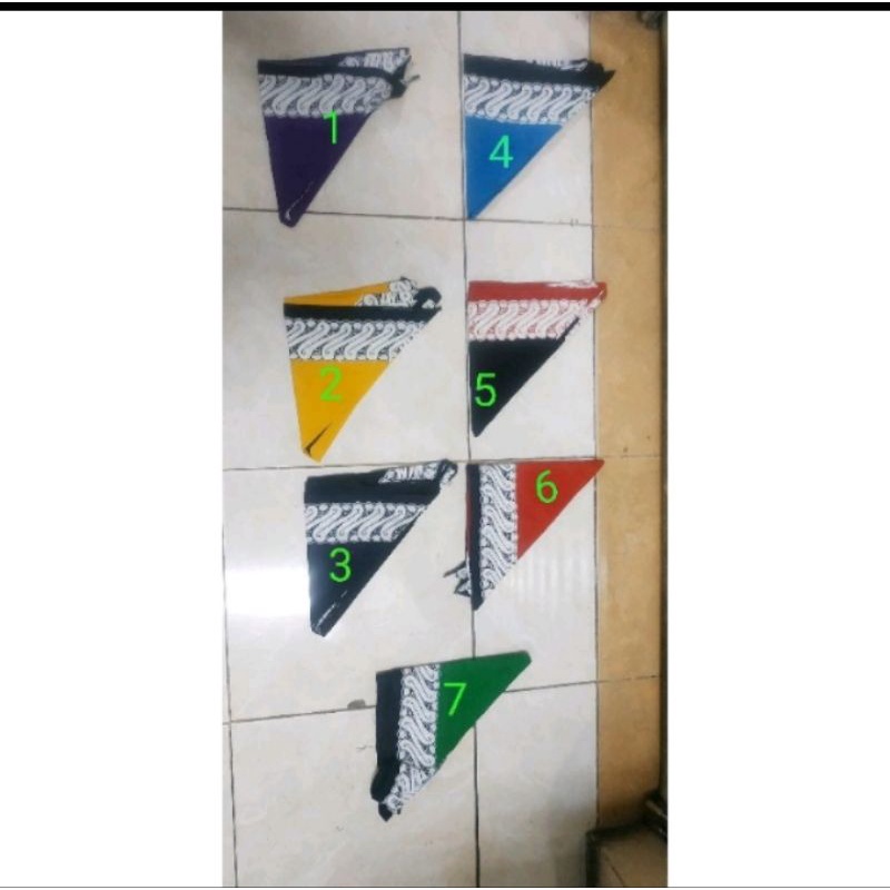 Udeng / Iket Segitiga Banyuwangi  Motif Baru